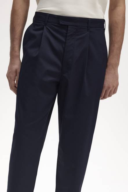 Fred Perry muškarci skraćene hlače N42N52 odjeća mornarica