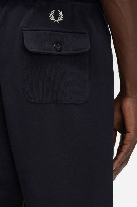 Fred Perry muškarci trenirka s detaljima u džepu N42N55 odjeća crno