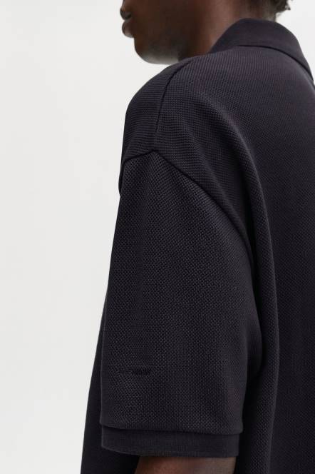 Fred Perry muškarci predimenzionirana polo majica s printom N42N361 odjeća mornarsko plava