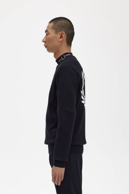 Fred Perry muškarci grafički džemper s lovorovim vijencem N42N460 odjeća crno