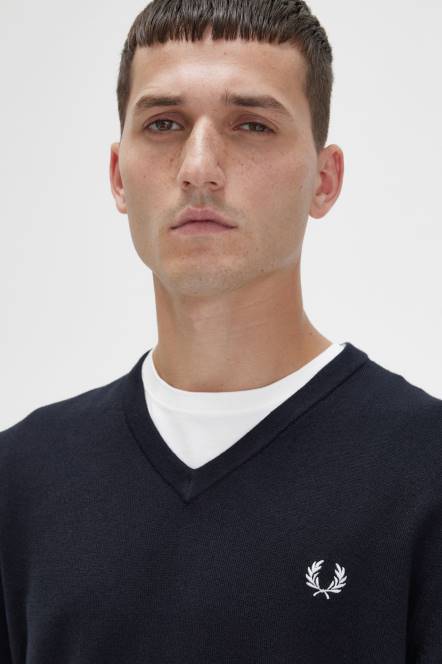 Fred Perry muškarci klasični džemper s v izrezom N42N461 odjeća crno