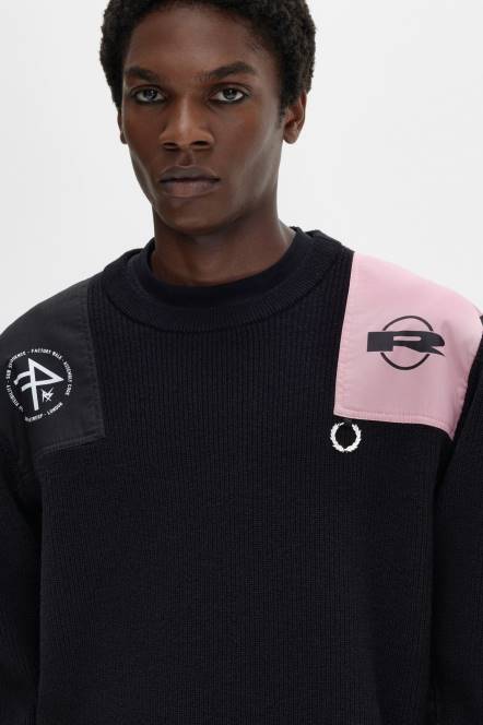 Fred Perry muškarci tiskani skakač N42N473 odjeća crno