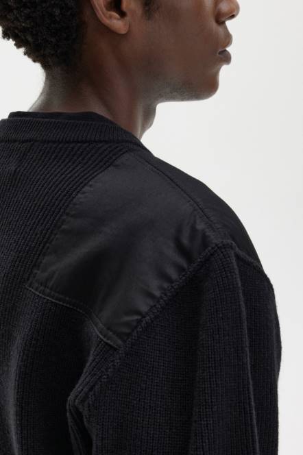 Fred Perry muškarci tiskani skakač N42N473 odjeća crno