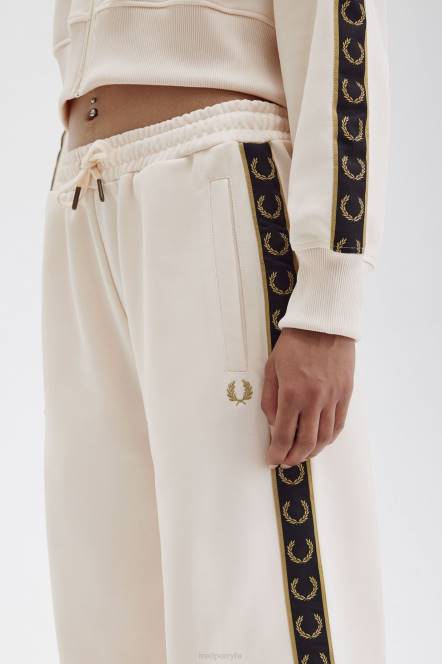 Fred Perry muškarci zalijepljene trenirke N42N33 odjeća svilenkasta breskva