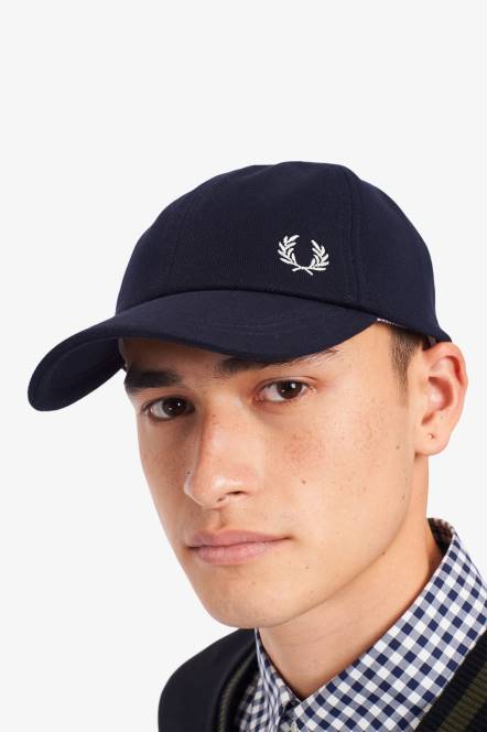 Fred Perry uniseks klasična pike kapa N42N78 pribor mornarica