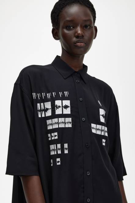 Fred Perry žene izvezena košulja haljina N42N615 odjeća crno