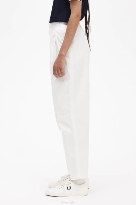 Fred Perry žene plisirane hlače N42N696 odjeća Snjeguljica