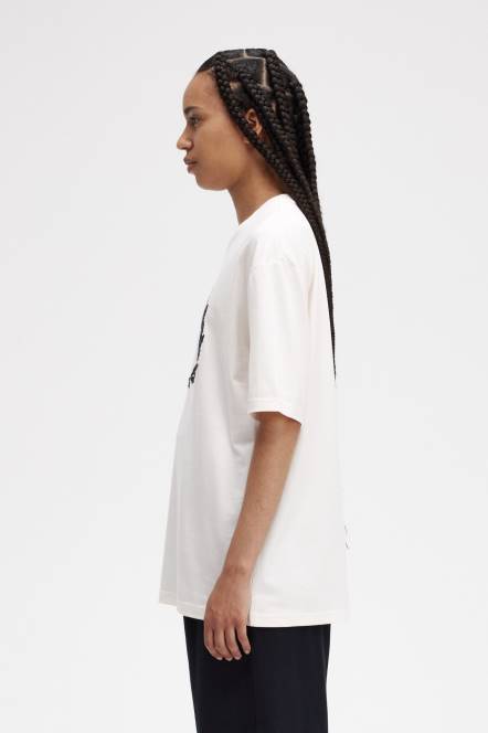 Fred Perry žene odvažna majica s lovorovim vijencem N42N664 odjeća svilenkasta breskva