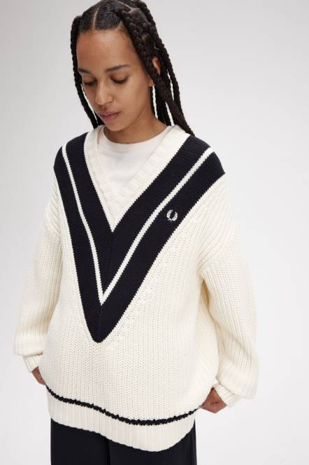 Fred Perry žene džemper s v-izrezom N42N687 odjeća ekru