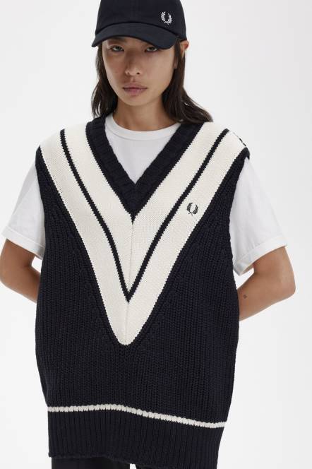 Fred Perry žene spremnik s V-izrezom N42N673 odjeća crno