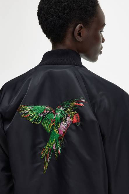 Fred Perry žene izvezena bomber jakna N42N597 odjeća mliječno ružičasta